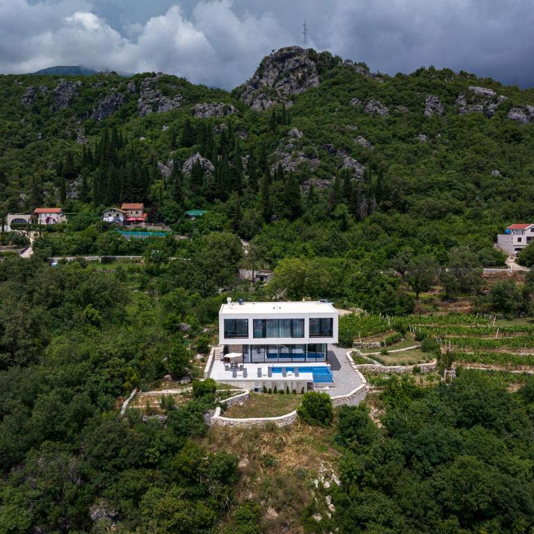 Villa Trebesin - Villa with Private Pool - 89