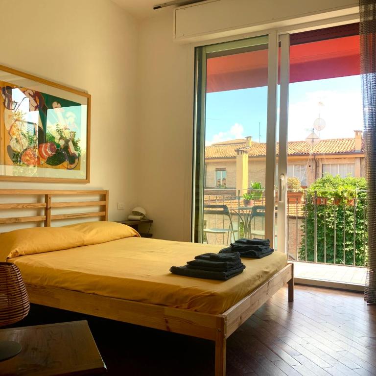 Charming Home Towers-Roofs View - One-Bedroom Apartment - 20