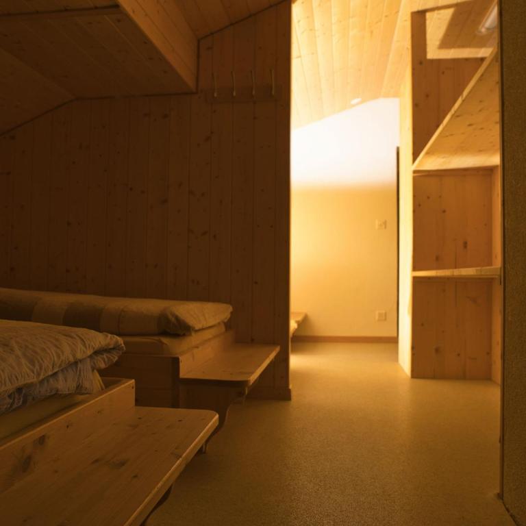 Hotel Aletschhorn - Bett im gemischten Schlafsaal mit 10 Betten - 4