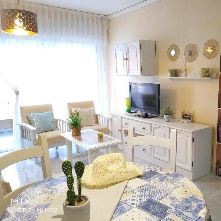 Pink Catia coqueto piso playa del cura - One-Bedroom Apartment - 6