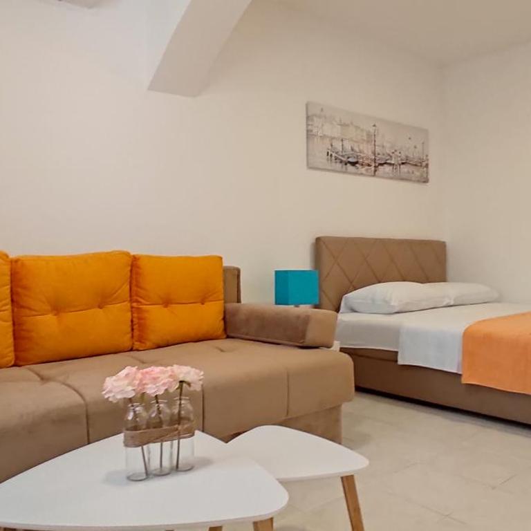 R&A Apartmani Bečići - Četvorokrevetna Soba - 4