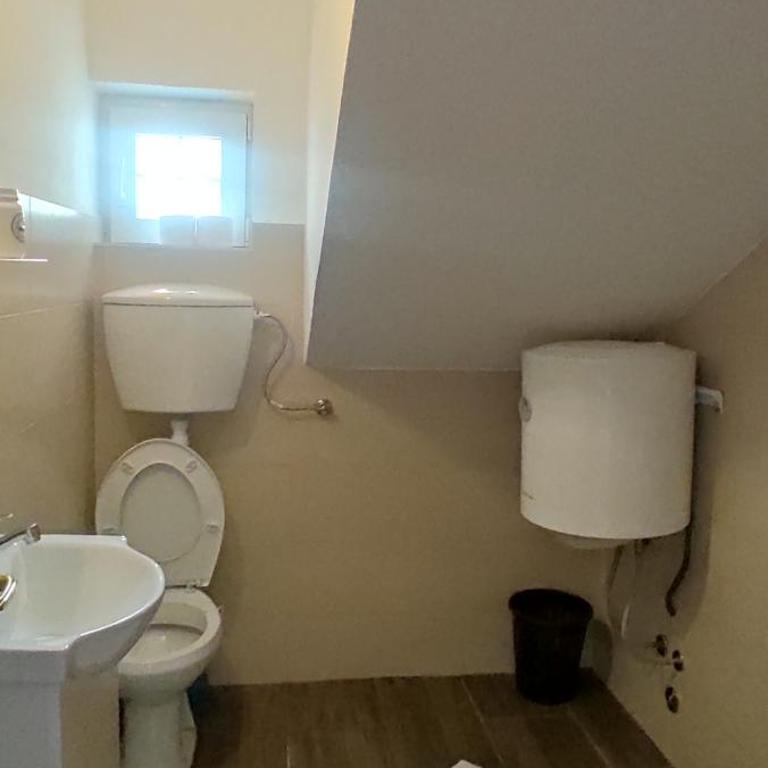 R&A Apartmani Bečići - Dvokrevetna Soba sa Bračnim Krevetom sa Balkonom i Pogledom na More - 2
