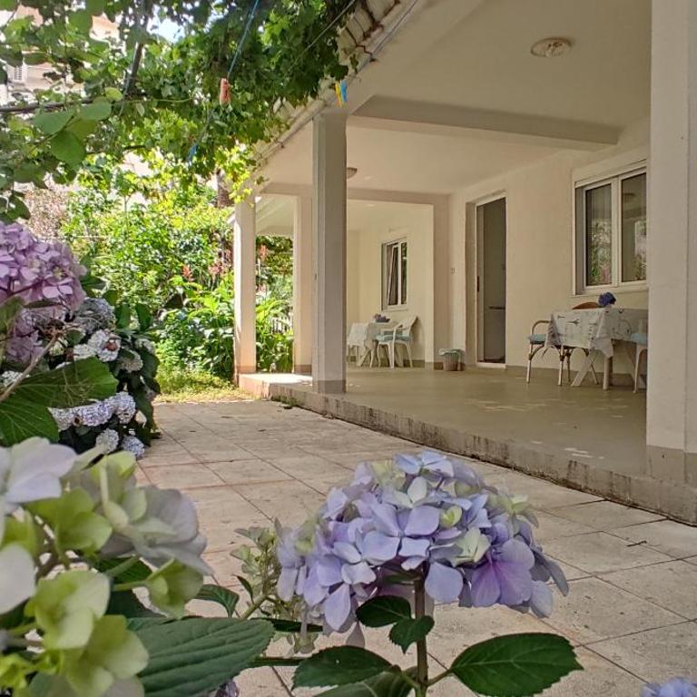 R&A Apartmani Bečići - Studio sa Terasom - 10