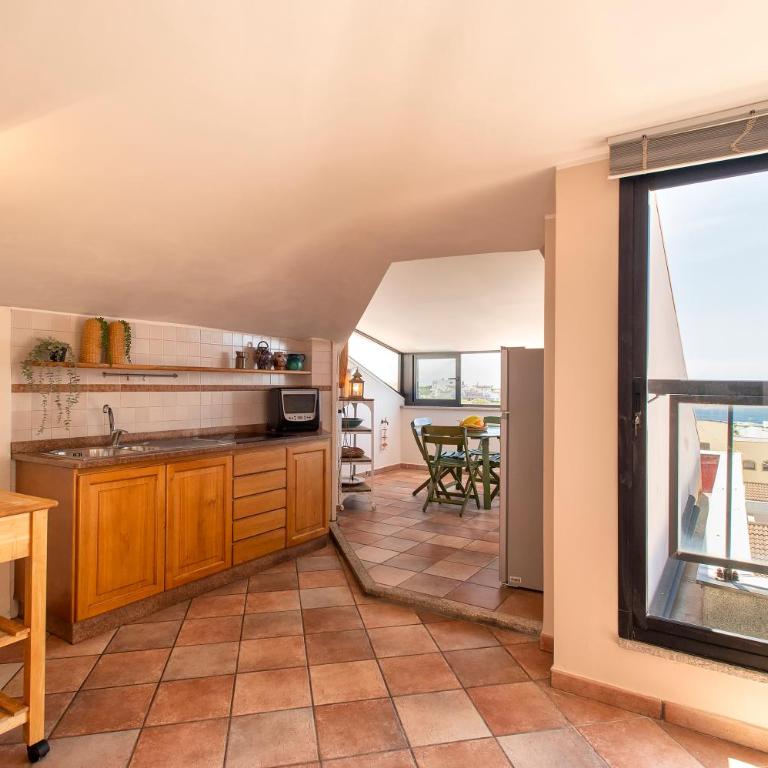 Blue View Penthouse - Magnolia Holidays - Two-Bedroom Apartment - 19