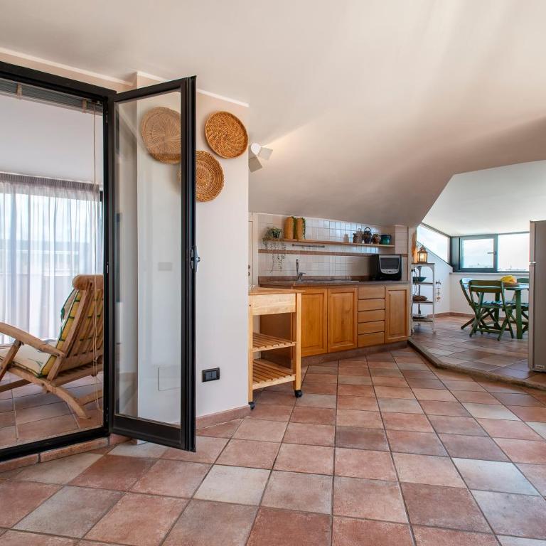 Blue View Penthouse - Magnolia Holidays - Two-Bedroom Apartment - 36