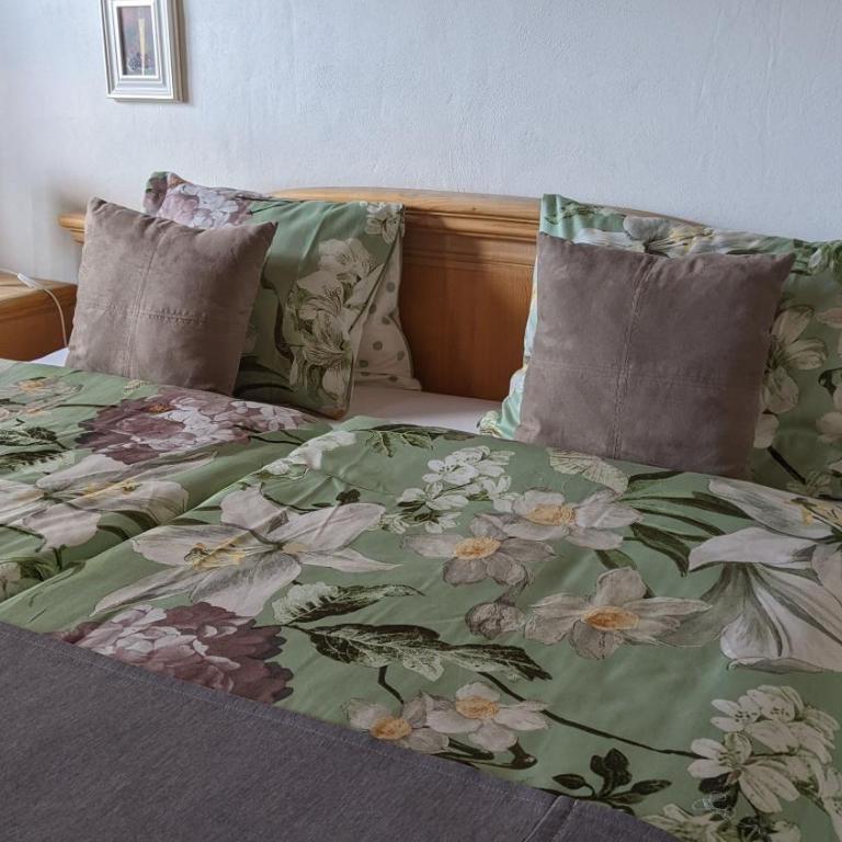 Hotel Beau-Séjour - Doppelzimmer mit Panoramablick und Balkon - 14