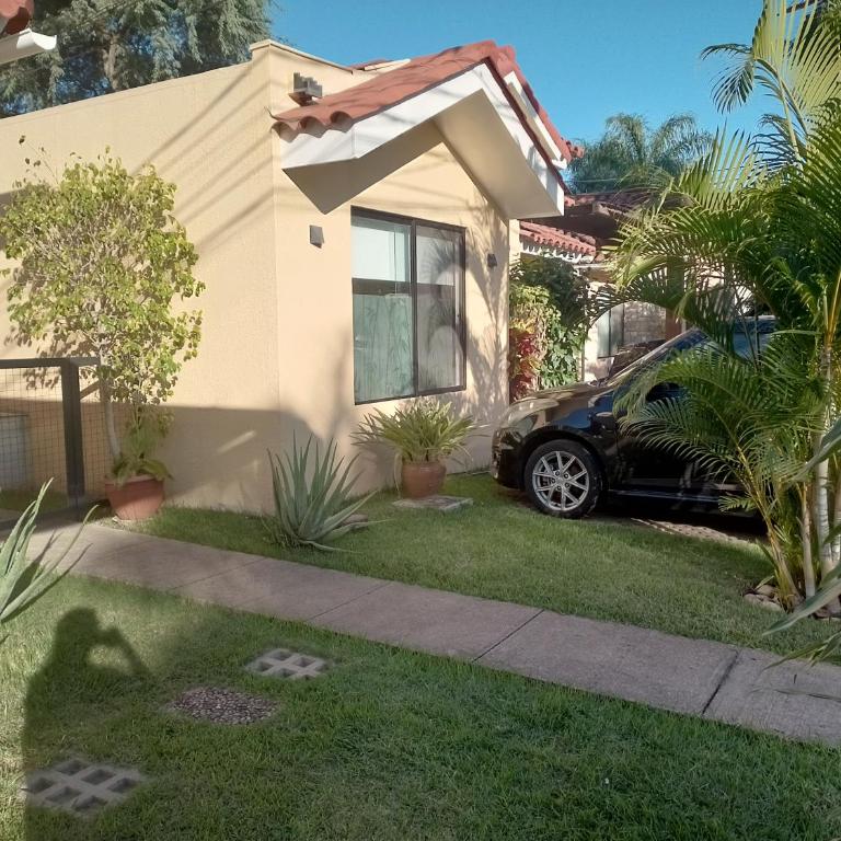 PEQUEÑO y ACOGEDOR DEPARTAMENTO CON GARAJE y recibe PEQUEÑOS PELUDITOS - Apartamento - 10