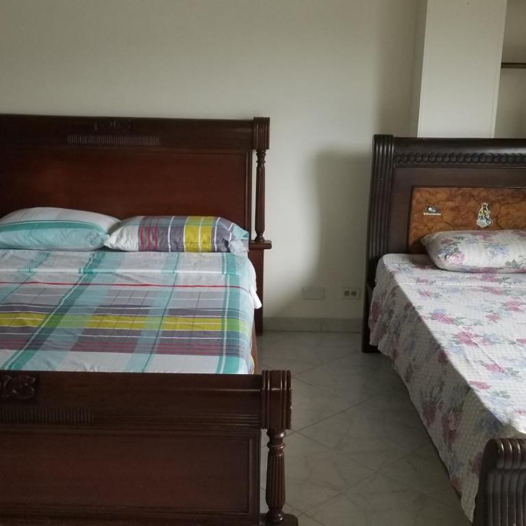 Lindo y Amplio apto al lado del parque del ingenio - Apartamento de 2 dormitorios - 26