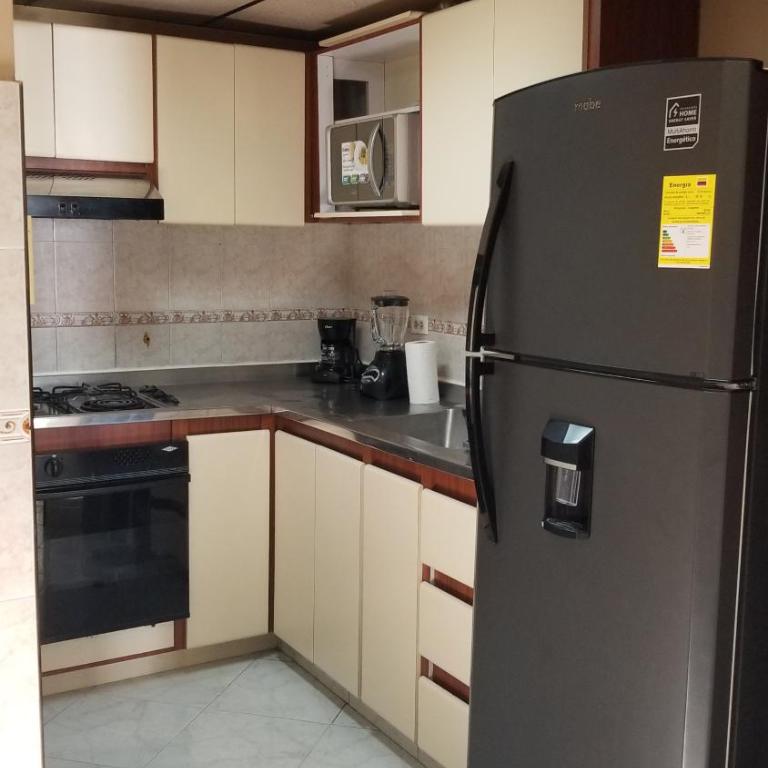 Lindo y Amplio apto al lado del parque del ingenio - Apartamento de 2 dormitorios - 36
