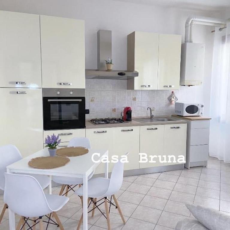 CASA BRUNA - Appartamento con 1 Camera da Letto - 2