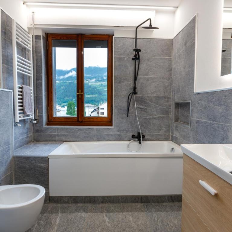 Centre of Old Town, Fully Renovated, Amazing Views & Car Park - Appartamento con 3 Camere da Letto - 14