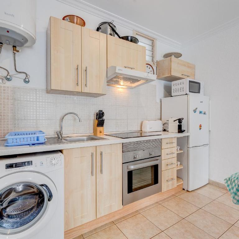 Los Cristianos apartamento con Terraza Piscina WIFI - Apartamento de 1 dormitorio - 4