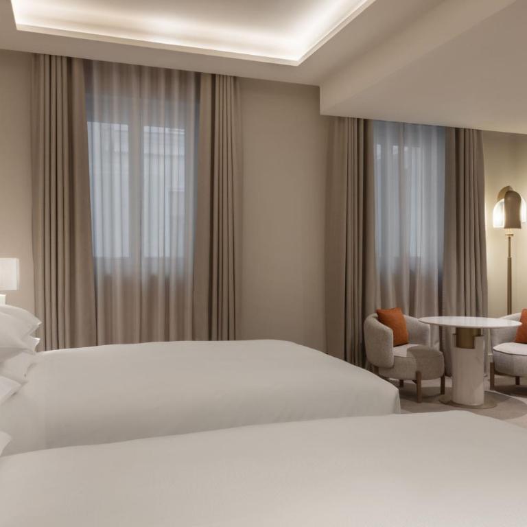 JW Marriott Hotel Madrid - Habitación Deluxe con vistas al patio - 2 camas grandes - 6