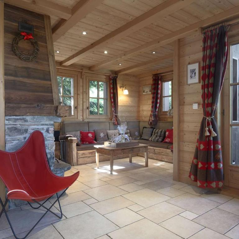 Chalet montagnard à Courchevel 1650, 10 personnes, parking - FR-1-631-147 - Chalet - 1