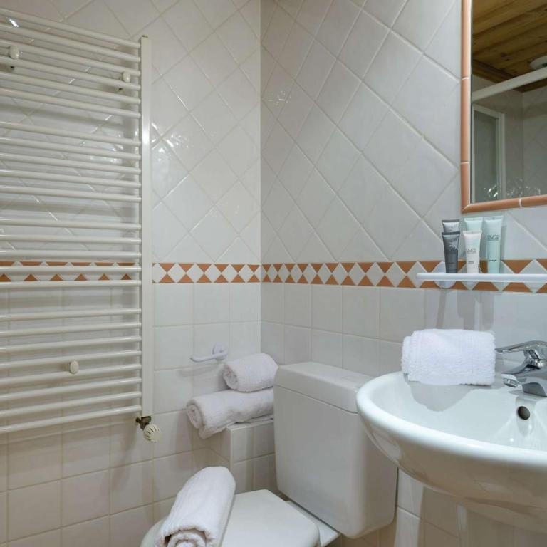 Chalet montagnard à Courchevel 1650, 10 personnes, parking - FR-1-631-147 - Chalet - 15