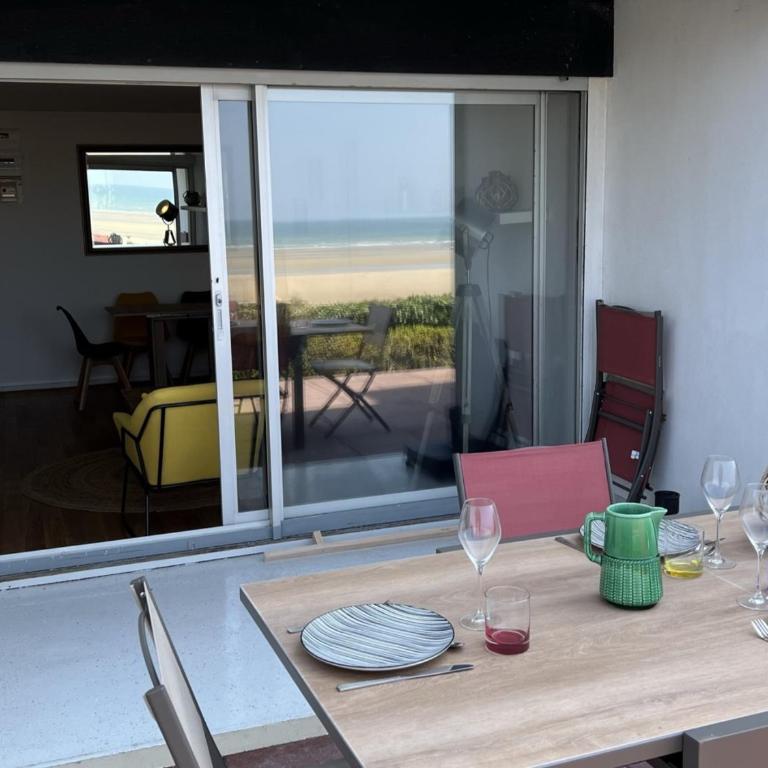 Appartement 2P, Rez-de-jardin, Accès Plage, Animaux OK, Parking, Internet Inclus - FR-1-487-355 - Appartamento - 4