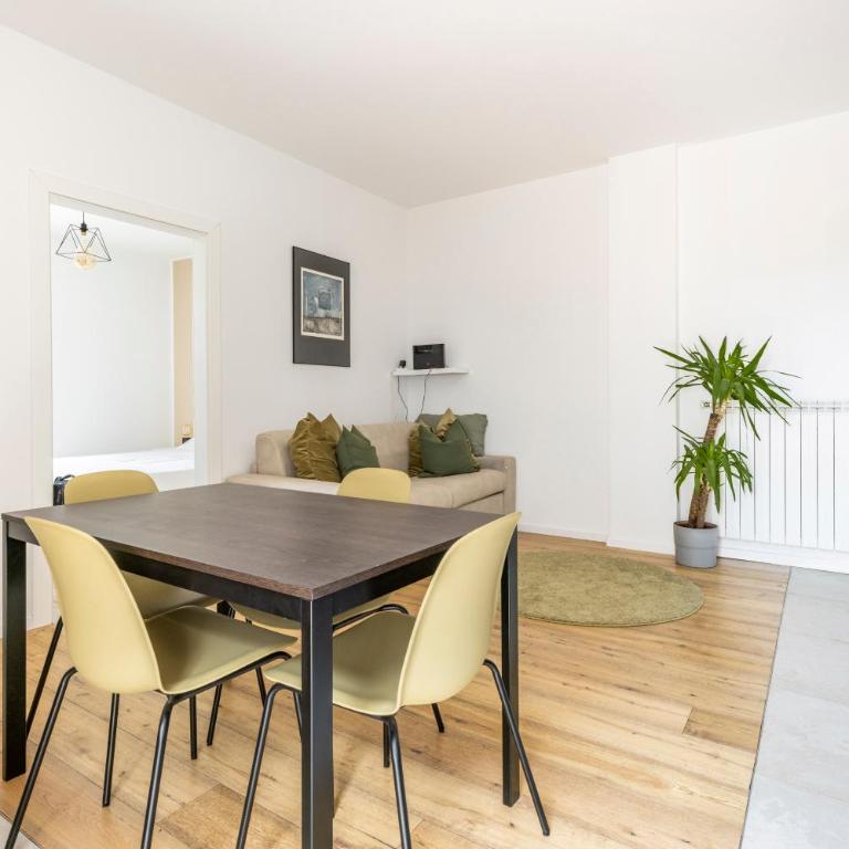 Trendy Aparment with garage right by the lake - Appartamento con 2 Camere da Letto - 10