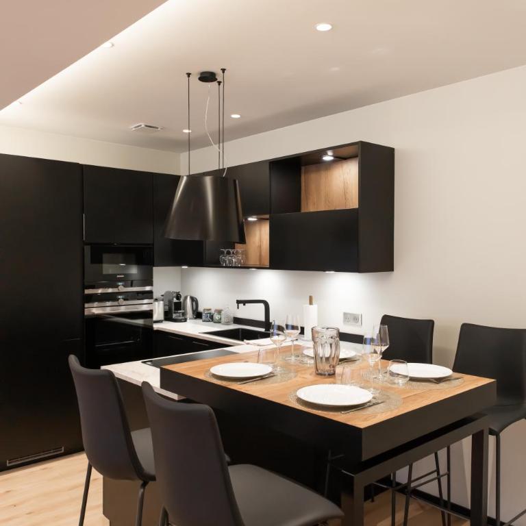 Suite Montrachet 4 personnes vue cathédrale 1 Place de parking - Appartement 1 Chambre - 19