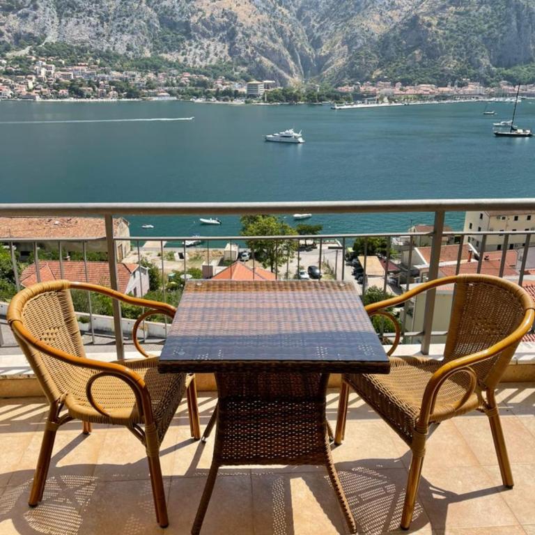 Wonderful 2 bedroom With Beautiful Views apartments in Kotor Vista - Two-Bedroom Apartment - 7