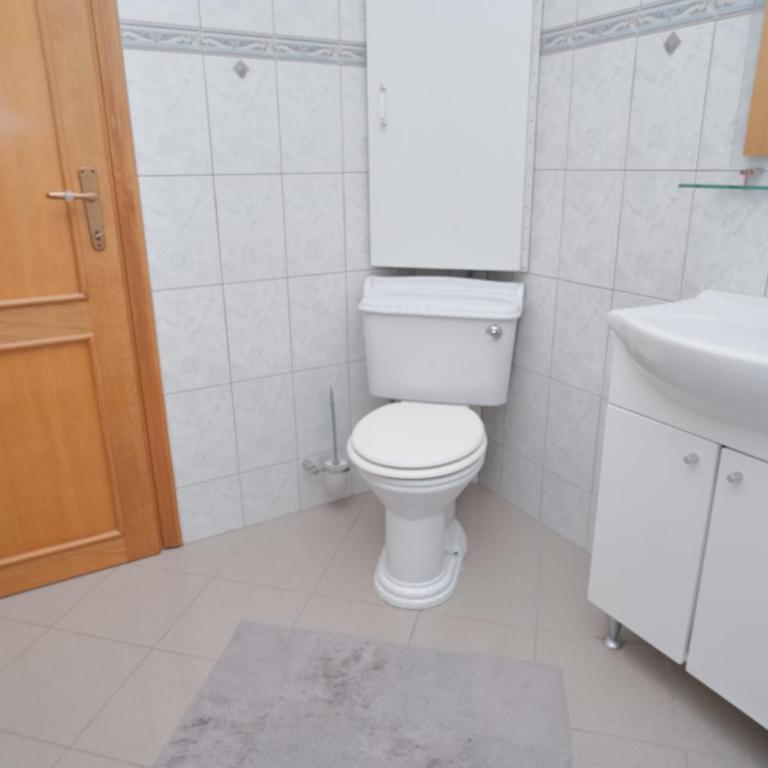 Apartment Bistrik medresa - free parking - Two-Bedroom Apartment - 17