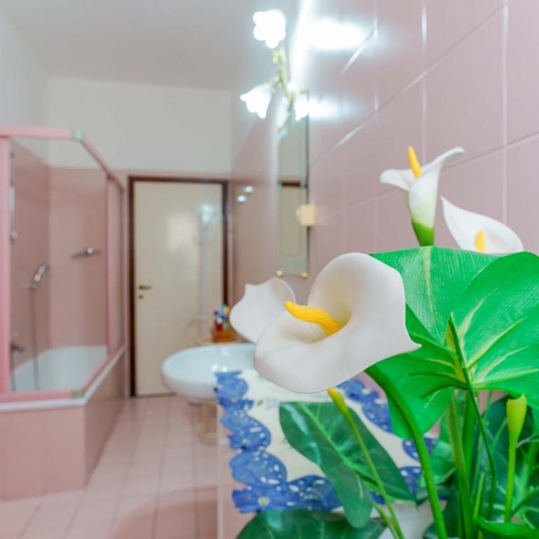 Bed and Breakfast Dolce Vita Bologna - Camera Matrimoniale con Bagno Privato - 16