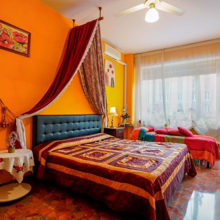 Bed and Breakfast Dolce Vita Bologna - Camera Matrimoniale con Bagno in Comune - 10