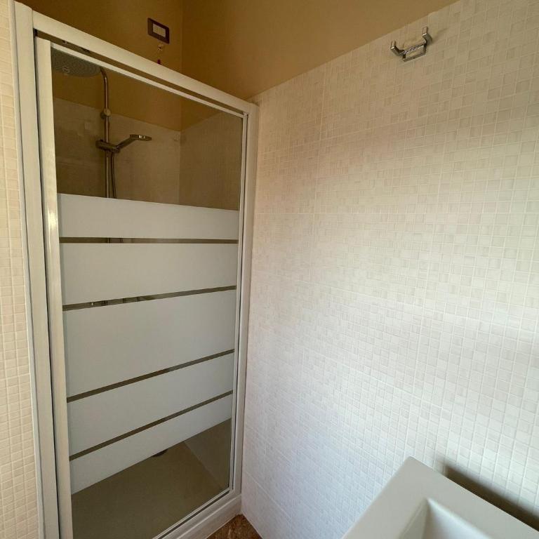 Casa Viola a 900 mt dalla Staz. Centrale - Camera Tripla con Bagno Privato - 15