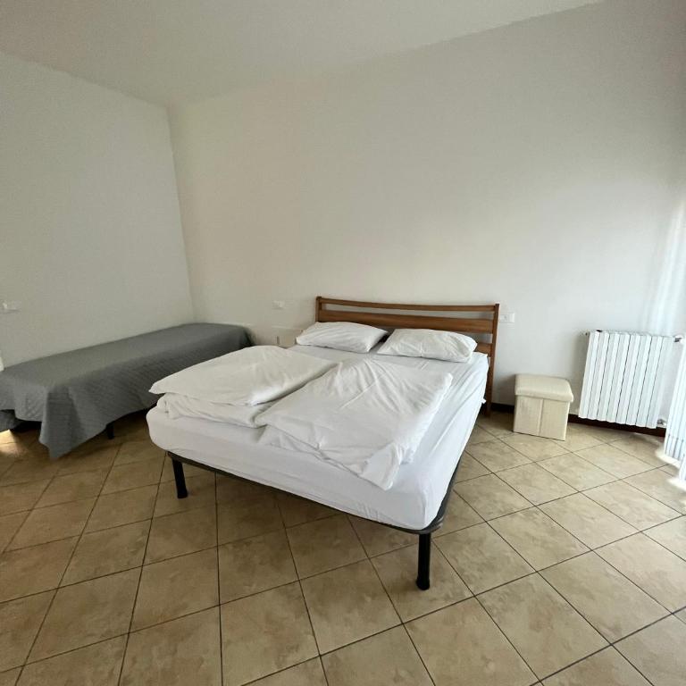 Sebino 11 - Two-Bedroom Apartment - 40