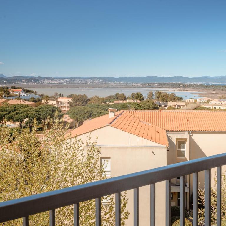 Giens - Vue mer / marais - Appartement refait à neuf - Apartment - 14