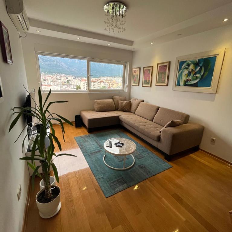 Apartment with Seaview Zetagradnja - Apartment - 3