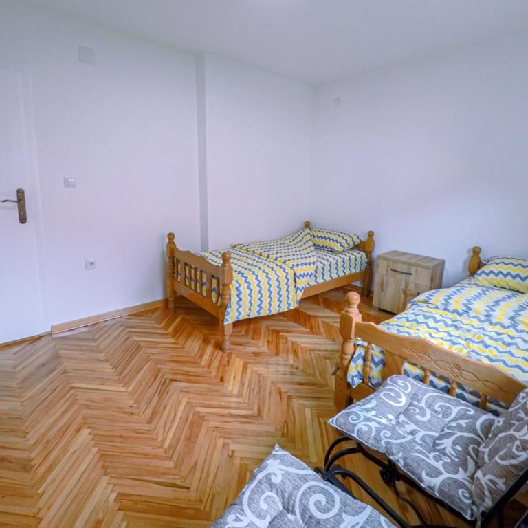 APARTMANI SIMONOVIC 2 - Apartman sa 2 Spavaće Sobe - 9