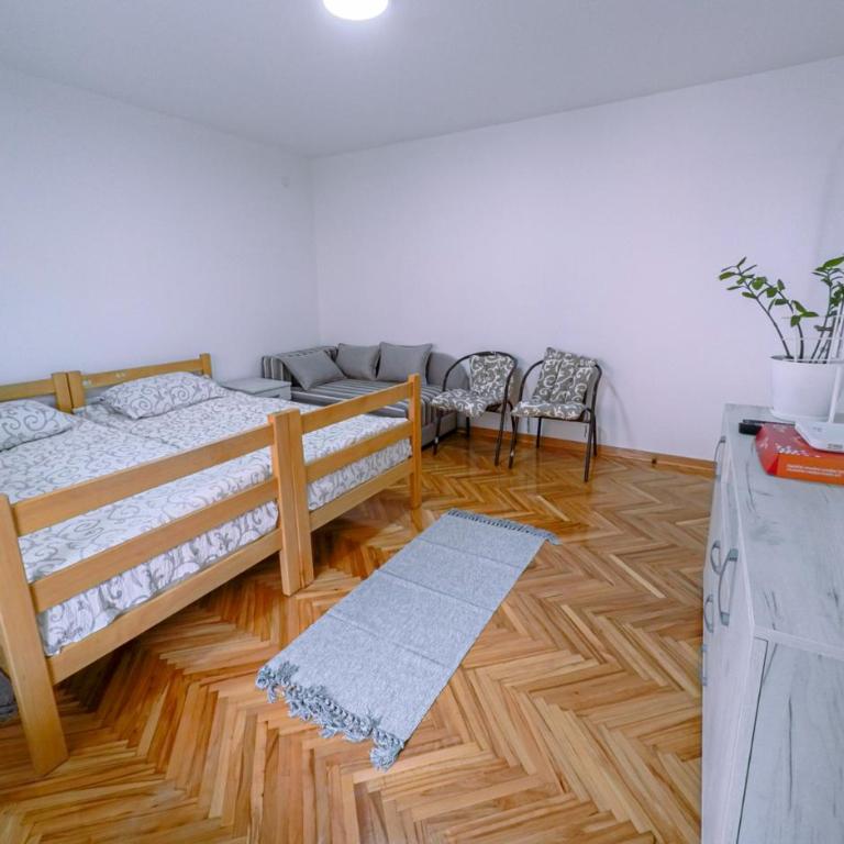 APARTMANI SIMONOVIC 2 - Apartman sa 2 Spavaće Sobe - 8