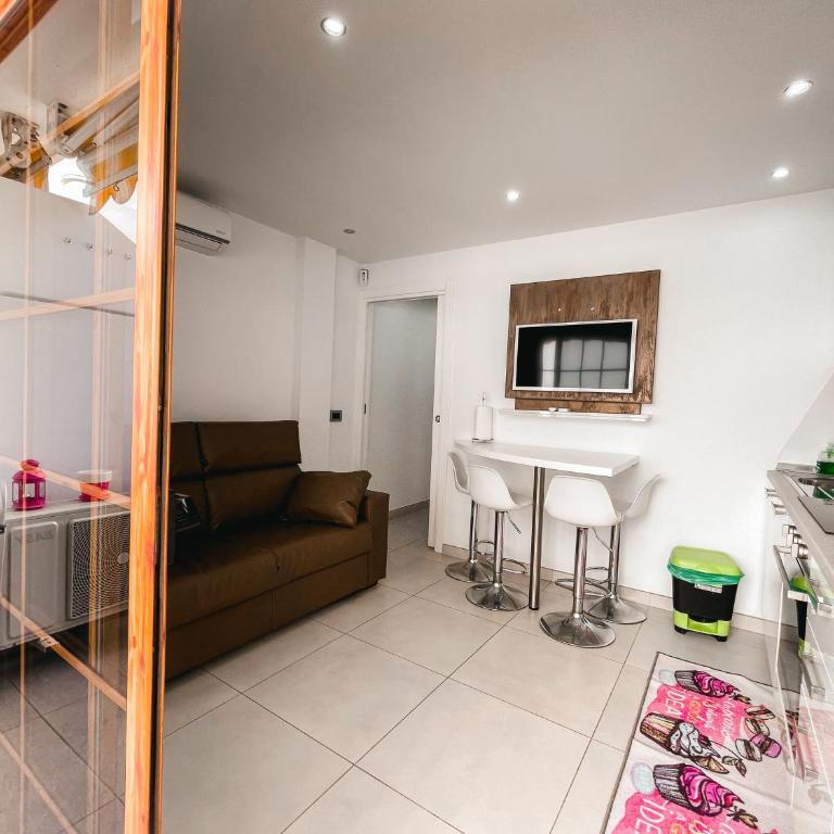 Exclusive Francy's apartment in Garden City, Sant'Eugenio - Apartamento - 4