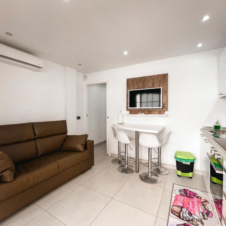 Exclusive Francy's apartment in Garden City, Sant'Eugenio - Apartamento - 8