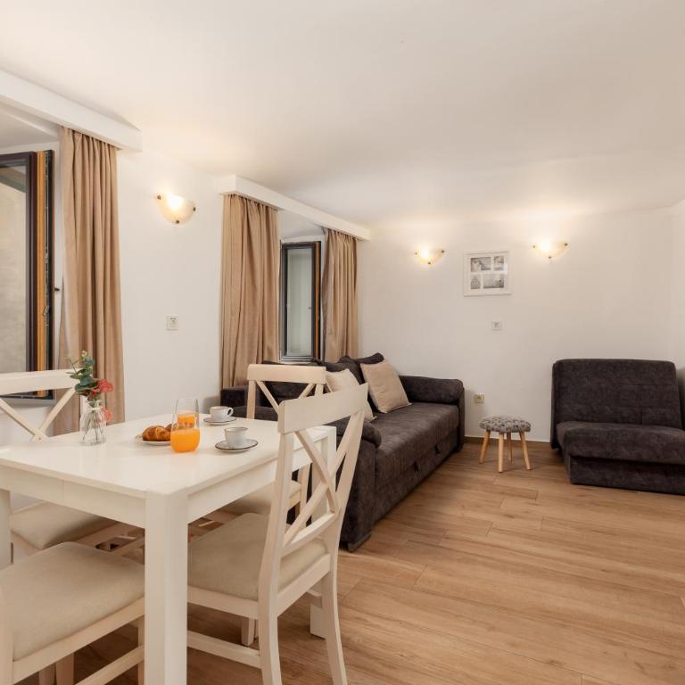 Apartment Amigo Old Town Kotor - One-Bedroom Apartment - 6