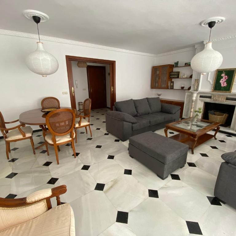 En playa, céntrico y acogedor - Apartamento de 3 dormitorios - 5