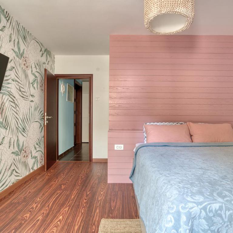 Blue Lagoon - One-Bedroom Apartment - 10