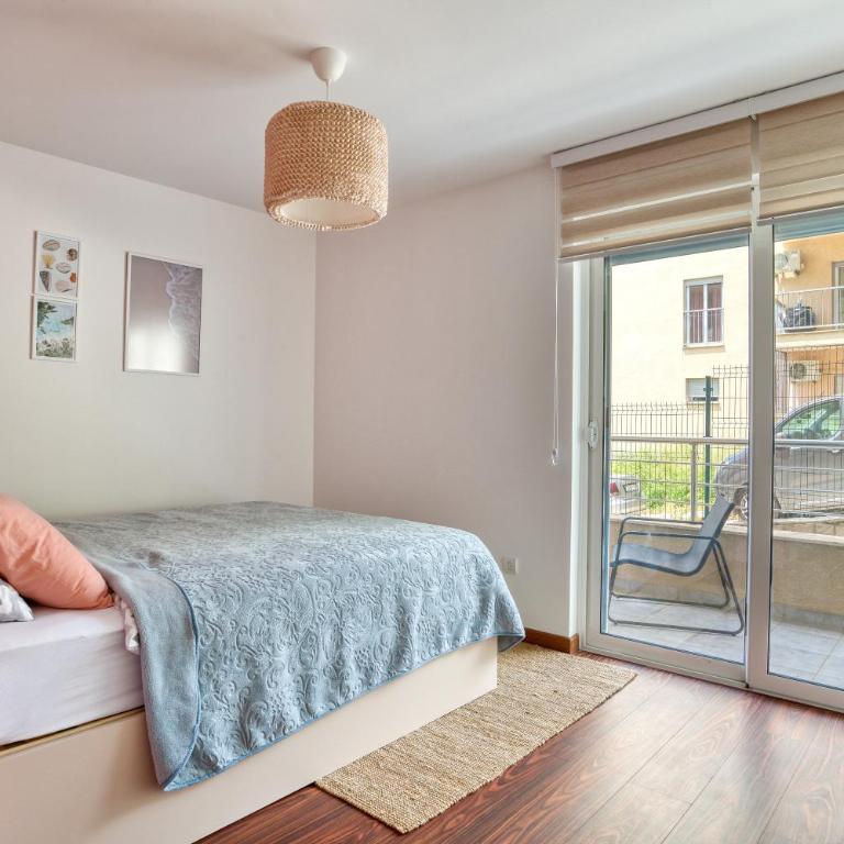 Blue Lagoon - One-Bedroom Apartment - 12