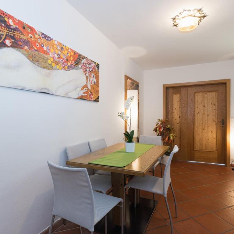Apartments Markus - Three-Bedroom Apartment (4) - 10