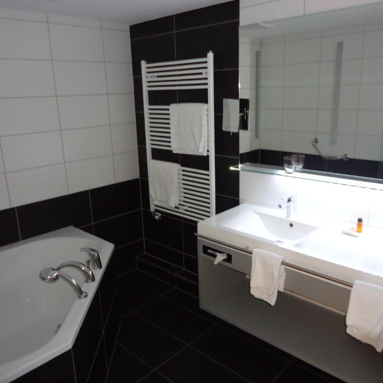 Hotel Quellenhof Leukerbad - Superior Suite - 9