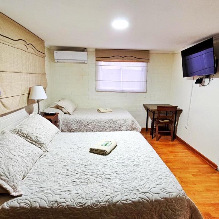 Hostal Aires del Sur Centro de Rancagua - Habitación Familiar con baño privado - 8