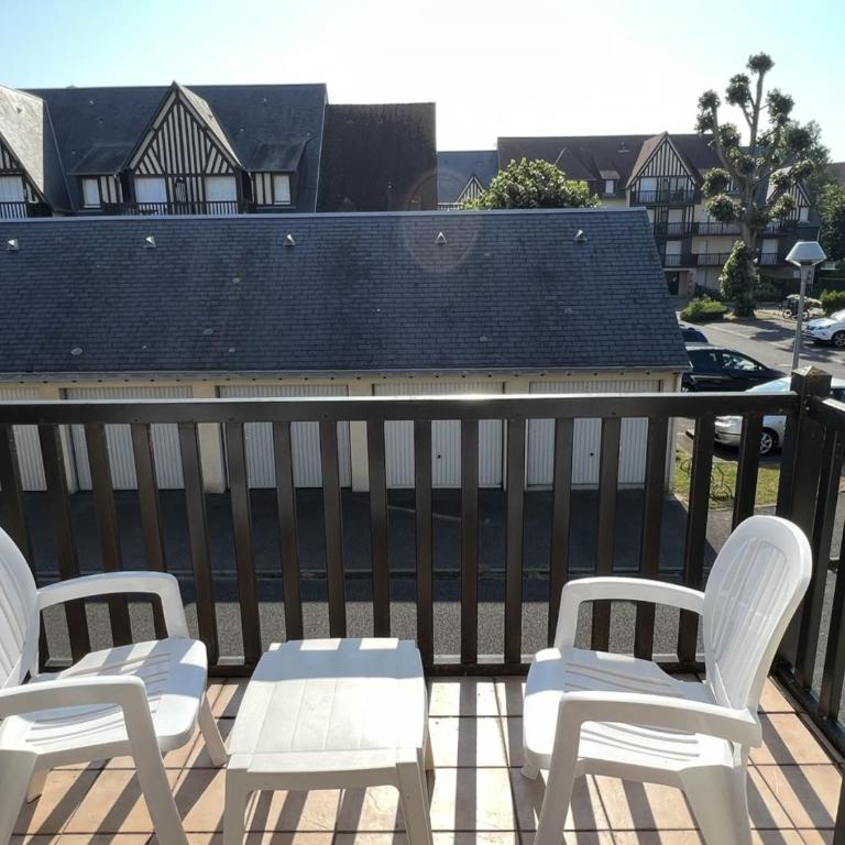 Appartement T3 cosy, proche plage et thalasso, avec balcon et équipements modernes, WiFi inclus - FR-1-487-356 - Apartment - 4
