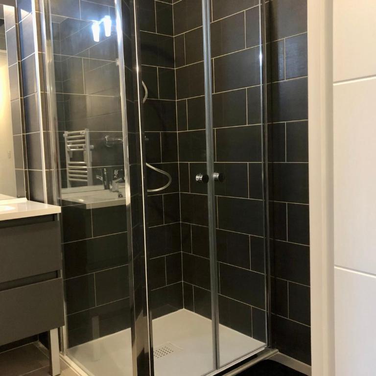 Appartement moderne avec terrasse et parking privé - Apartment mit 2 Schlafzimmern - 11