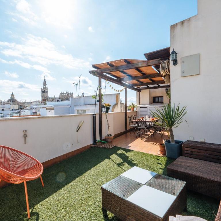 HomeySeville-Amazing Penthouse Giralda Views 8 pax, Parking Optional - Apartamento - 12
