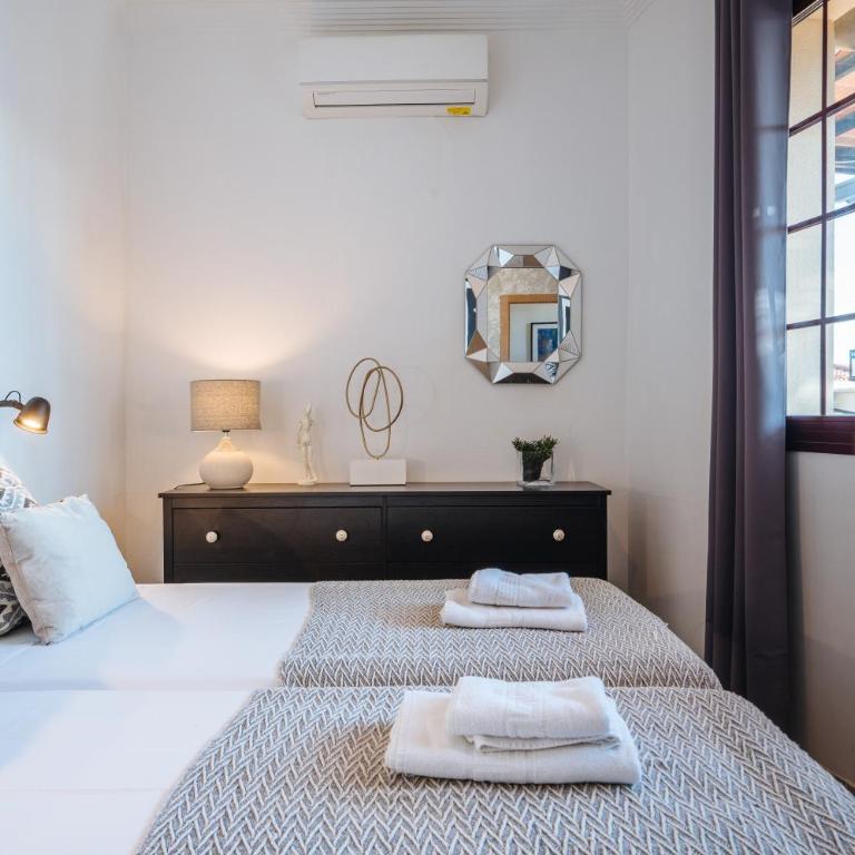 HomeySeville-Amazing Penthouse Giralda Views 8 pax, Parking Optional - Apartamento - 54