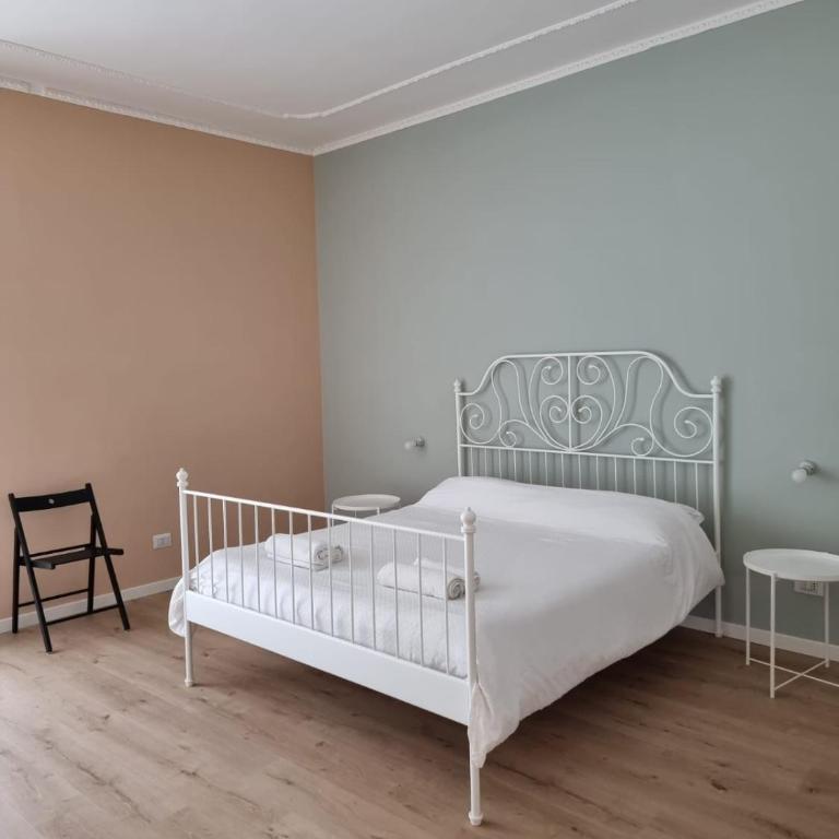 Three Rooms Alghero - Camera Matrimoniale con Bagno Privato Esterno - 21
