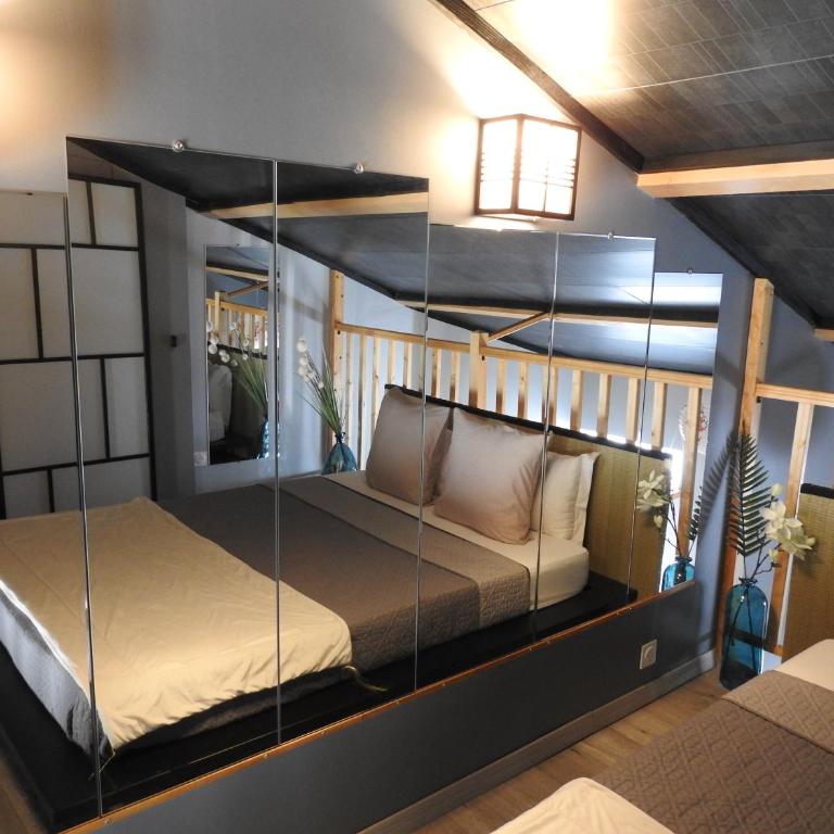 Love room "Nuit Blanche" - spa - Studio mit Queensize-Bett - 16