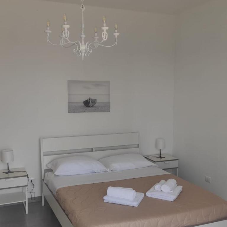 Silver House - Two-Bedroom Apartment - 15