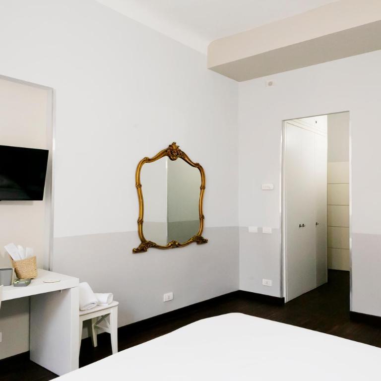 DM69 - Termini Monti Crossroads - Camera Matrimoniale con Bagno Privato - 10