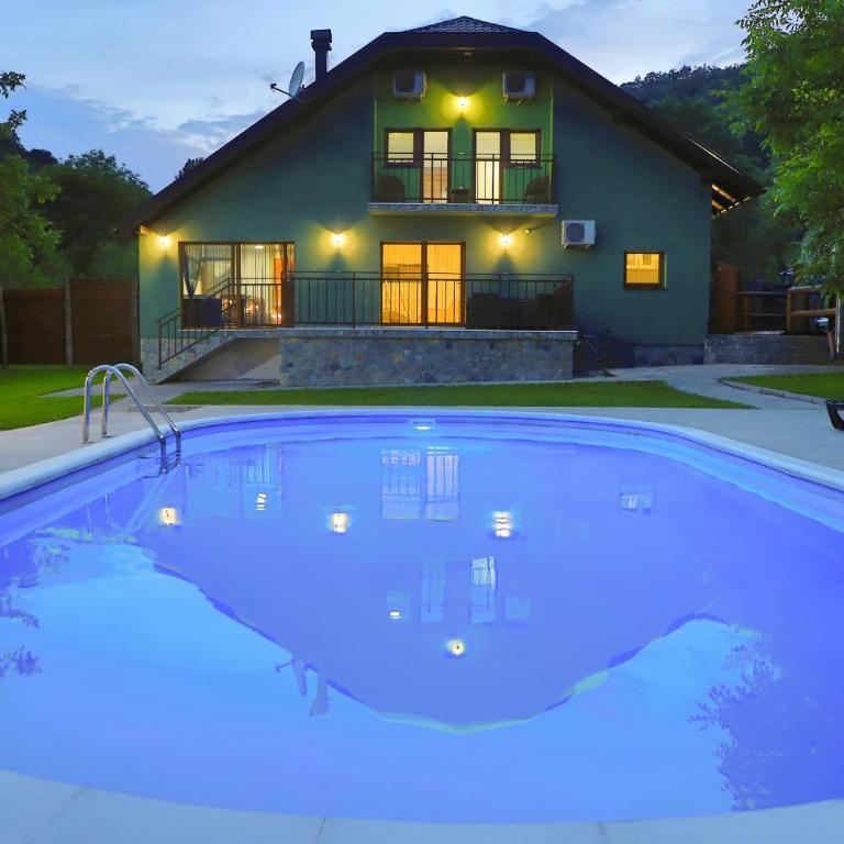 Villa Lena - Three-Bedroom Villa - 29